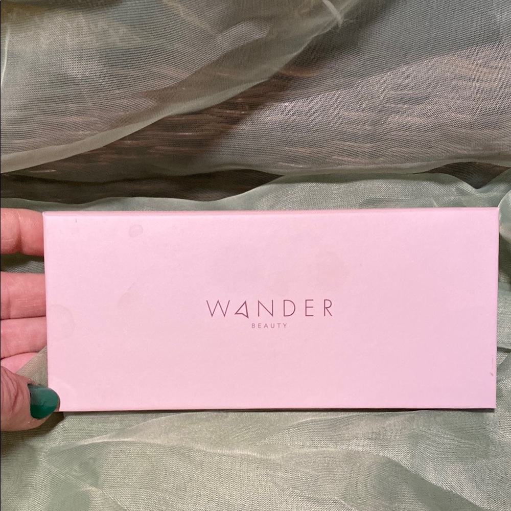 Wander Beauty Trailblazer Eyeshadow Palette